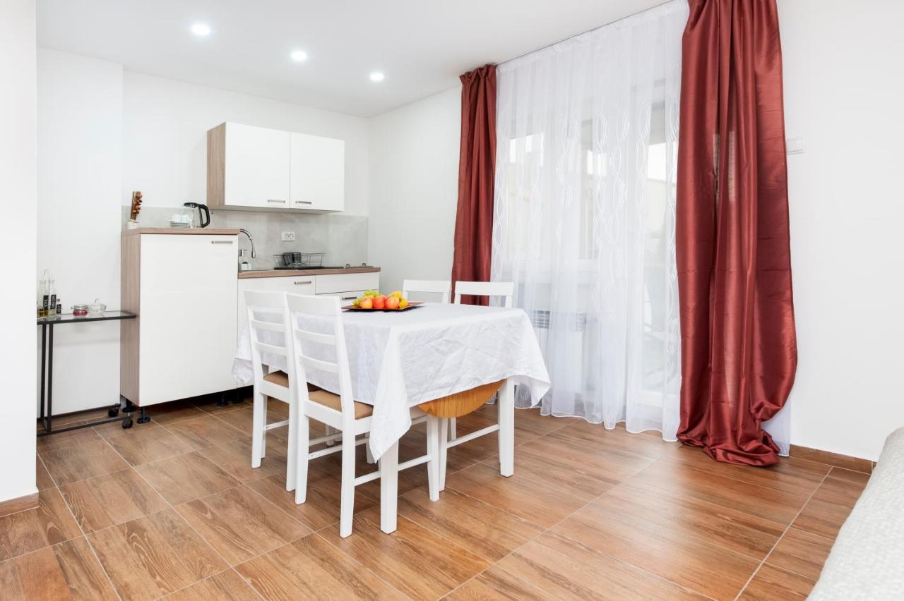 Apartment Sissy Ровинь Экстерьер фото
